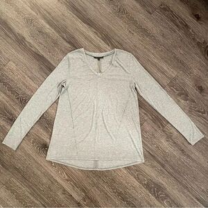 Capsule 121 long sleeve v neck